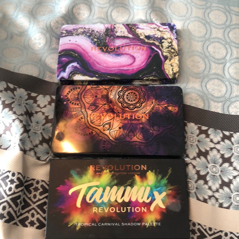 3 revolution palettes
